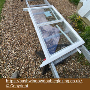 Fitting double glazing units